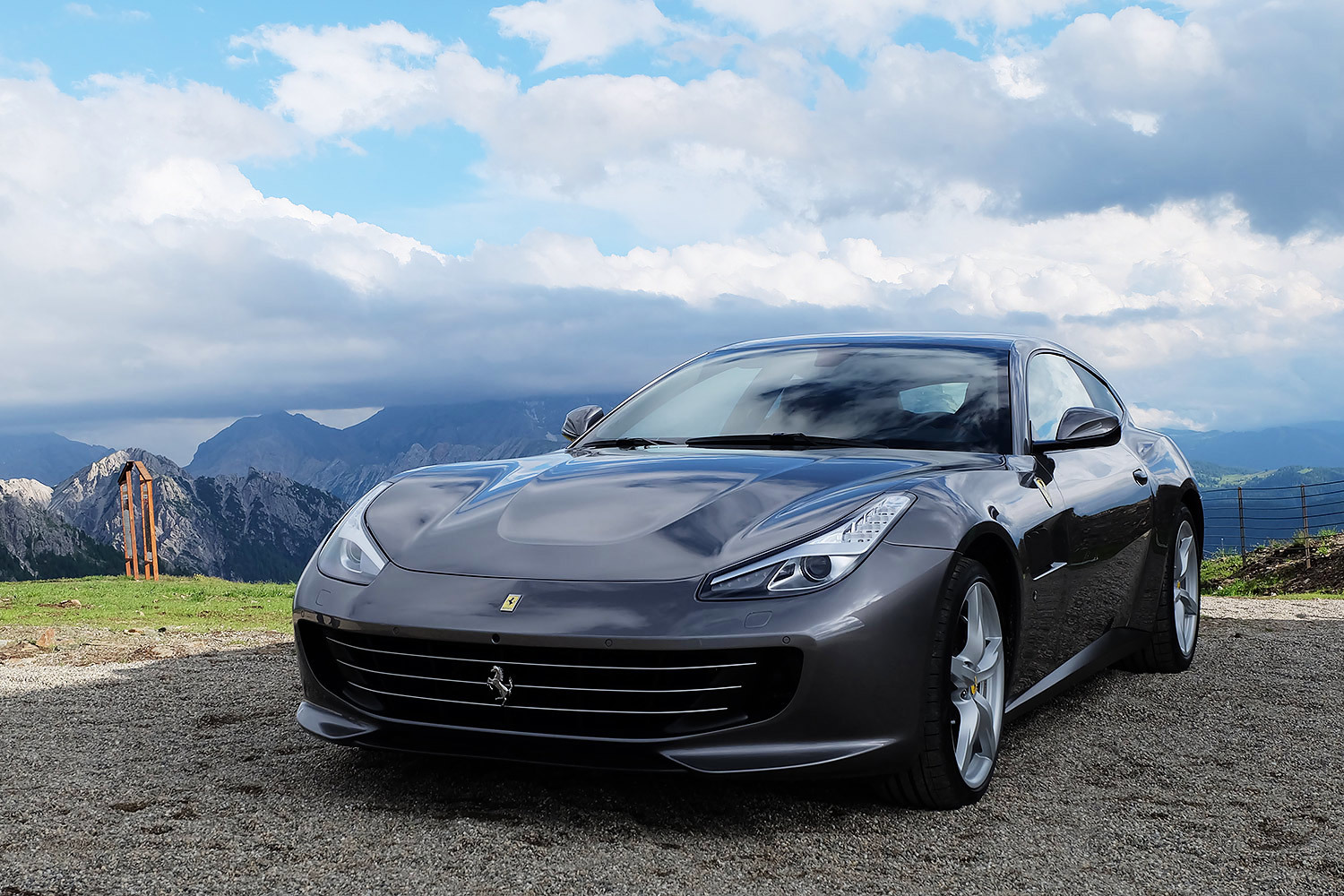 Ferrari GTC4 Lusso: Поющие цилиндры - Ведомости