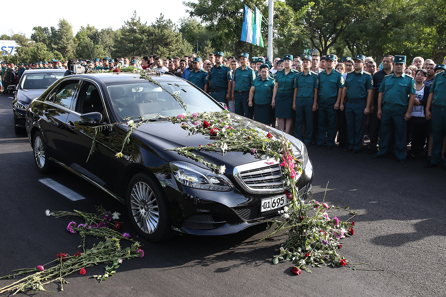 Каримова похоронили в Самарканде - Ведомости