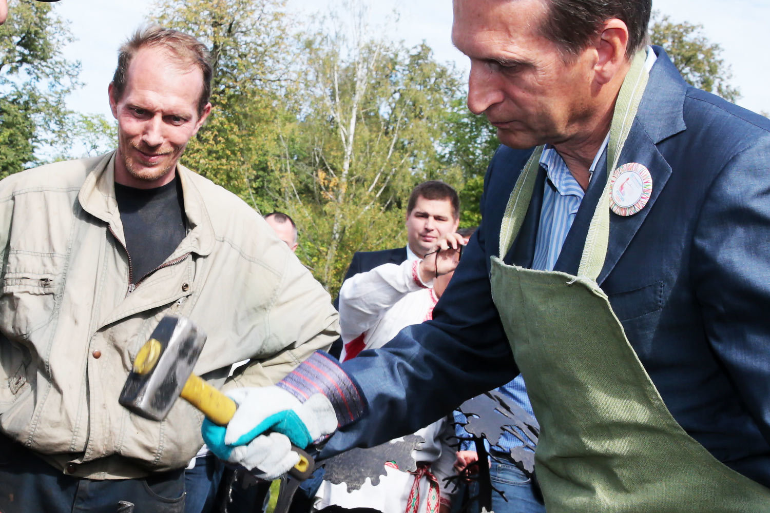 Идея Сергея Нарышкина (с молотком) повысить налог на доходы граждан может сильно ударить по среднему классу