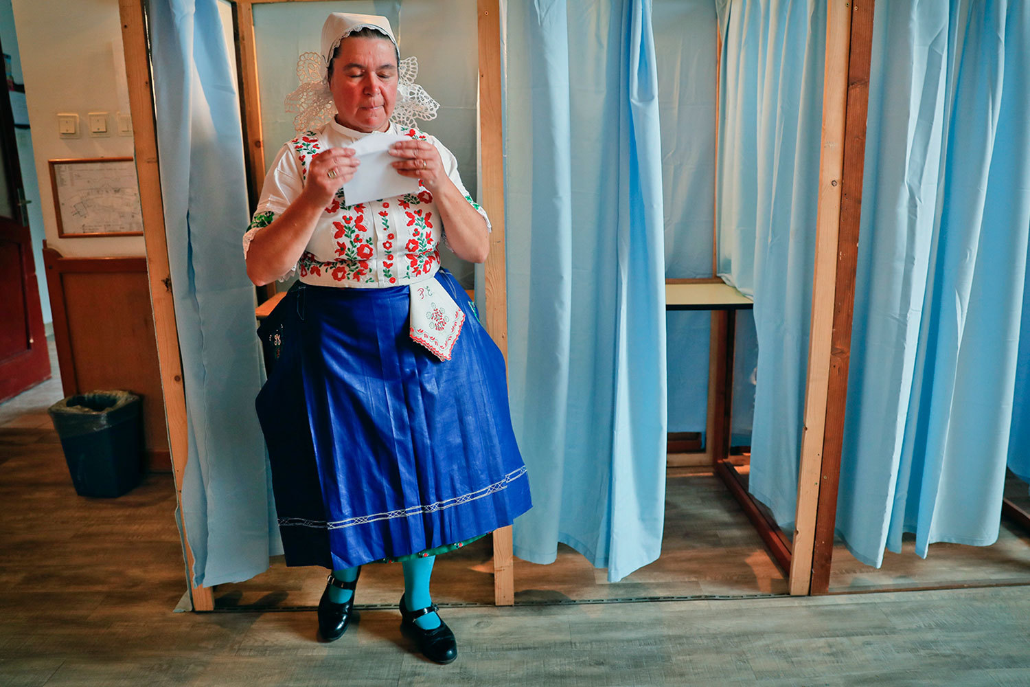 Референдум о квотах для беженцев в Венгрии не состоялся