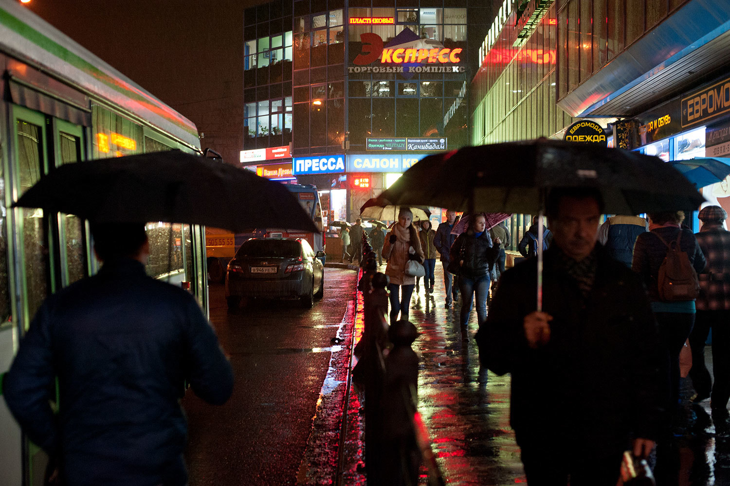 Пенсионерам пока сложно отказаться от банковских депозитов