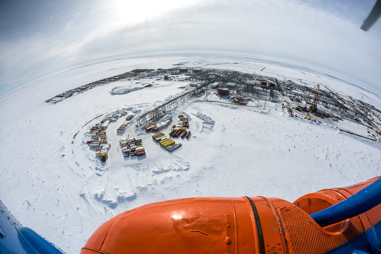 Новых месторождений, которые могут поддержать добычу нефти в России, остается все меньше