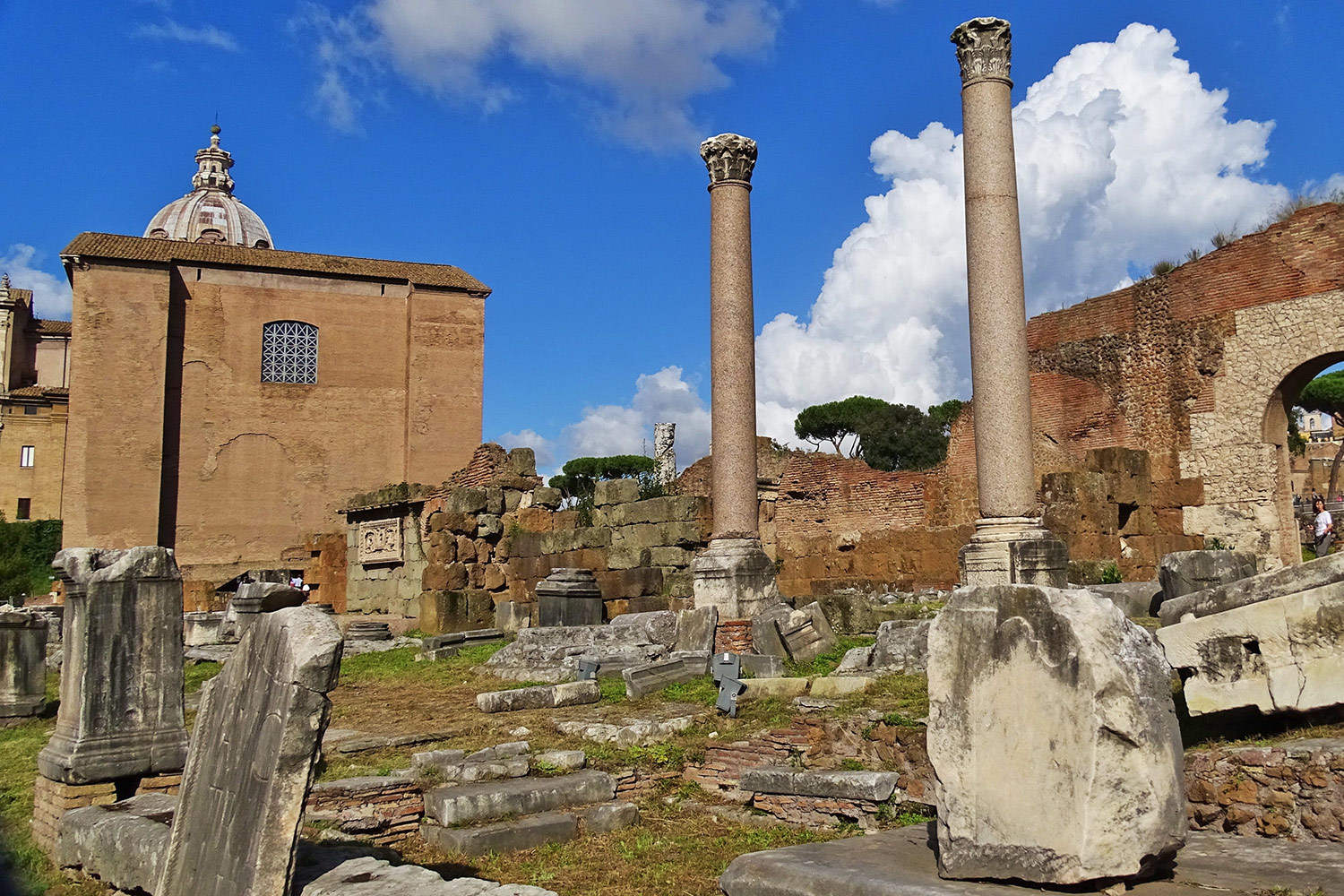 Большую интригу представляет будущее итальянских банков и их планы по рекапитализации