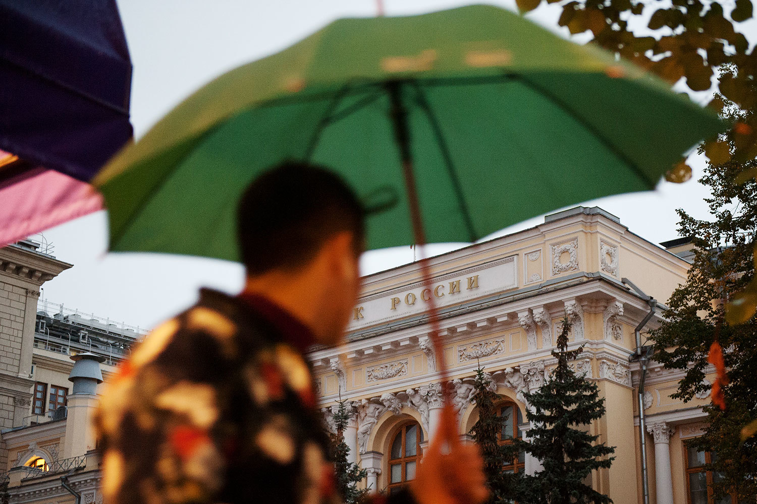 Пенсионные фонды получают немало нареканий от ЦБ из-за того, что антиотмывочный закон, который им нужно соблюдать, разрабатывался для банков