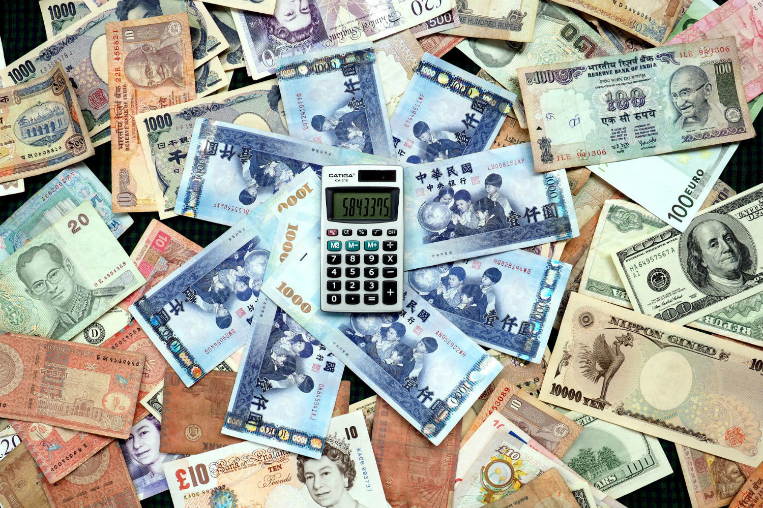 Развитые страны снова становятся мировыми лидерами и у них достаточно средств, чтобы поддержать развитие экономики и цены на активы, полагают в Давосе