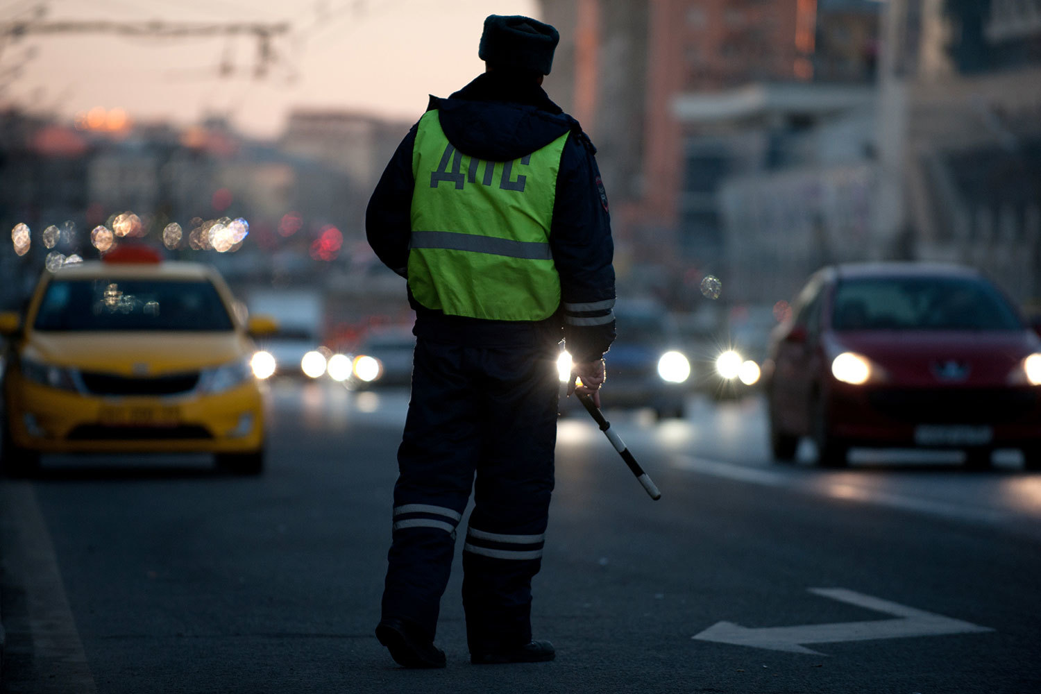 Среди тех, кого переведут в мелкие взяточники, могут оказаться и сотрудники ГИБДД