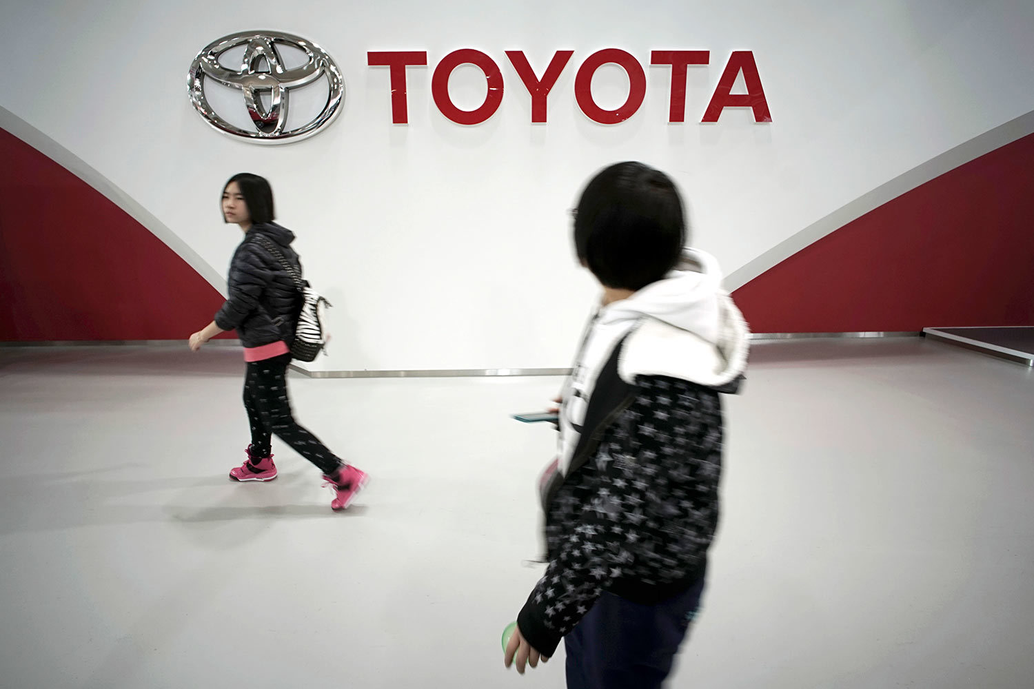 Toyota четвертый год подряд остается мировым лидером по продажам