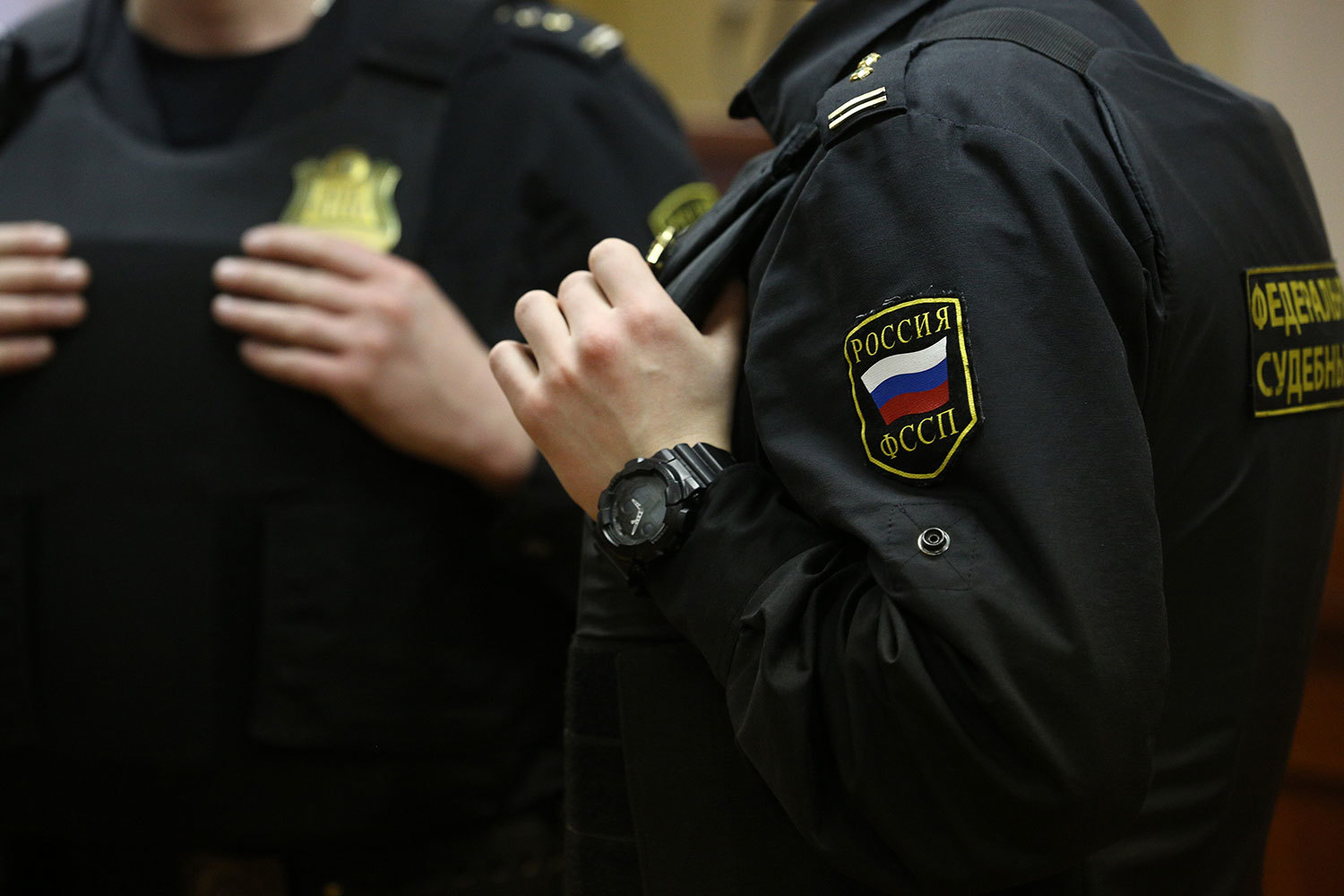 Судебные приставы могут получить право применять к должникам по алиментам административное задержание