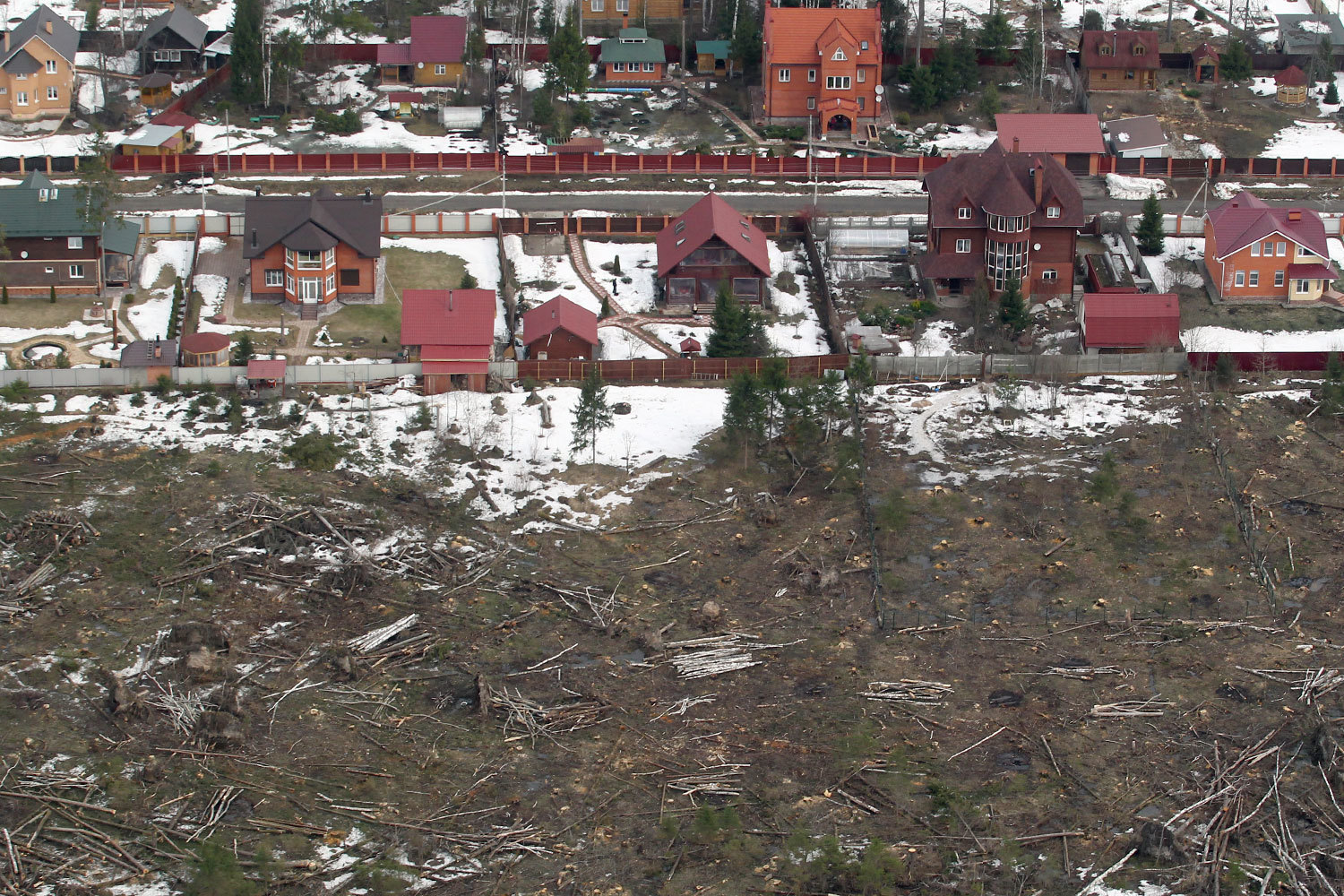 Решать, используется ли земля по назначению, и получать штрафы с нарушителей должны местные власти, считает Росреестр. Это может повысить качество контроля и собираемость штрафов