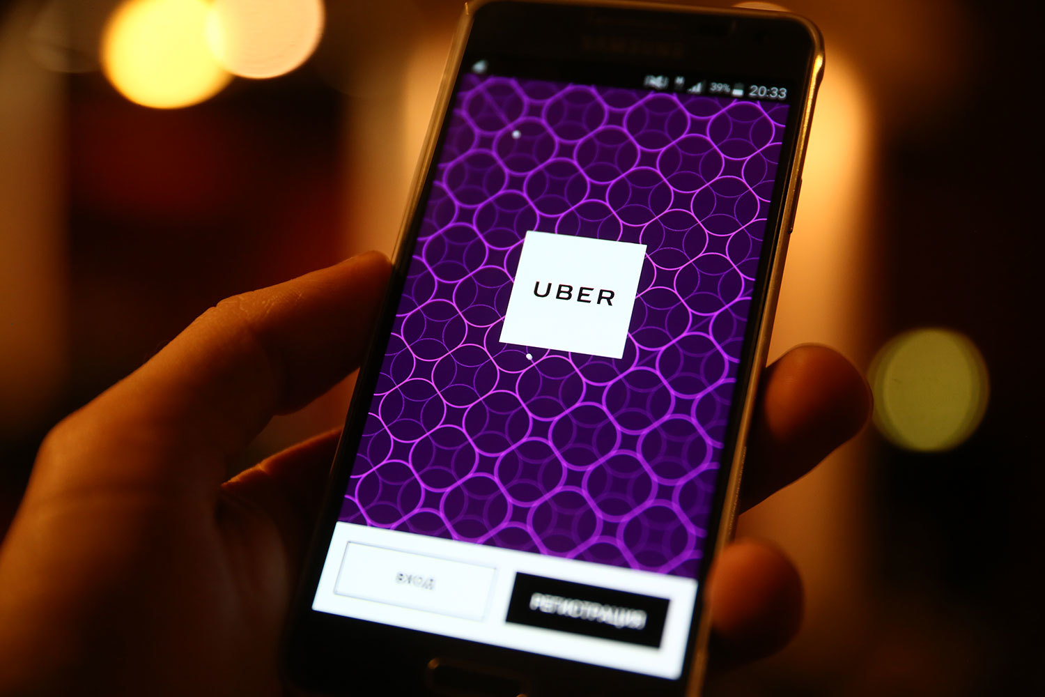 Uber принял решение самостоятельно оплачивать НДС партнерам в России