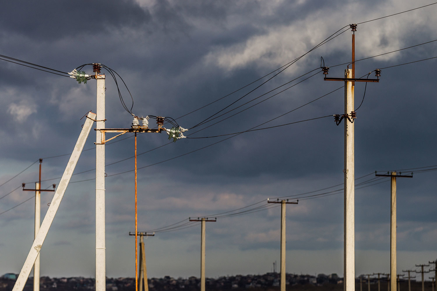 «ДТЭК Крымэнерго» Рината Ахметова хочет получить от России $500 млн за национализированные в Крыму энергообъекты