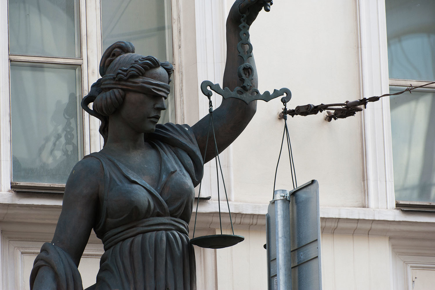 В суде адвокаты доказывали, что новые требования фактически являются репрессивной нормой