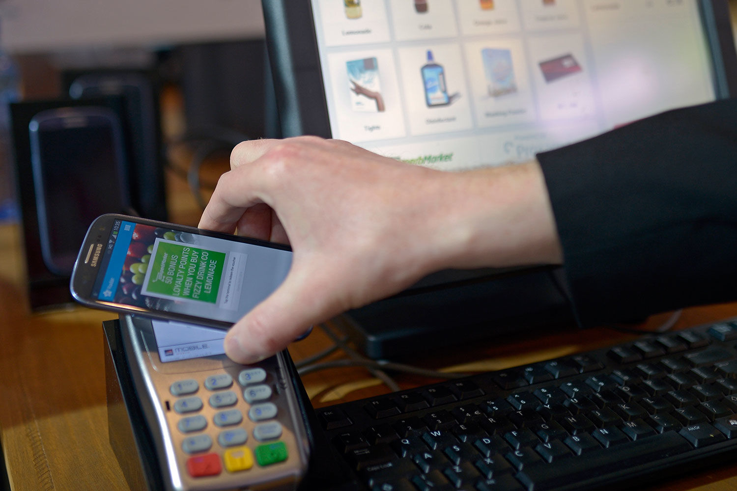 Международная процессинговая компания Global Payments пока отказалась от идеи продажи своей российской «дочки»