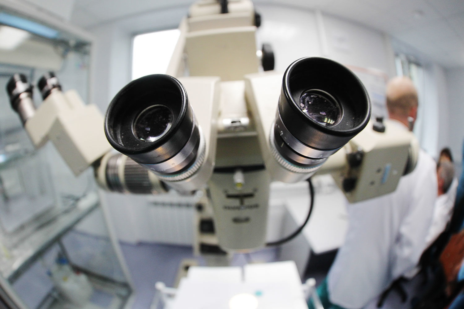 Когда именно медцентры сети возобновят полноценную работу, представитель «Инвитро» затруднился уточнить