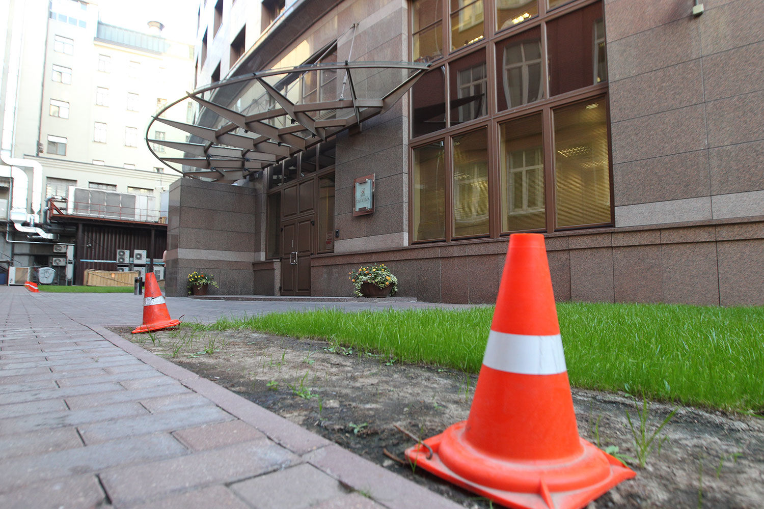 На счетах «Роснефти» и «Башнефти» более 600 млрд руб. 