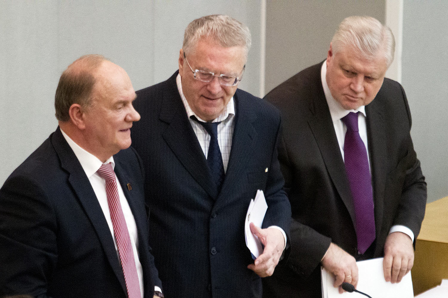 Депутаты отстаивают право встречаться с избирателями без санкции власти