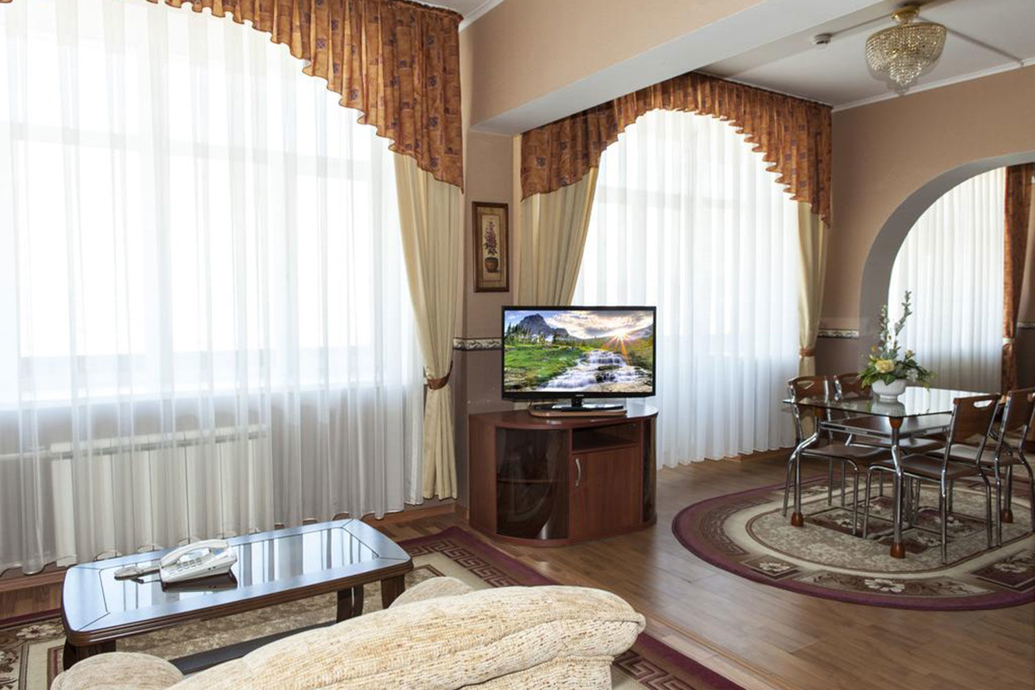 Группа «Основа», созданная топ-менеджерами «Мортона», может купить две гостиницы ВТБ