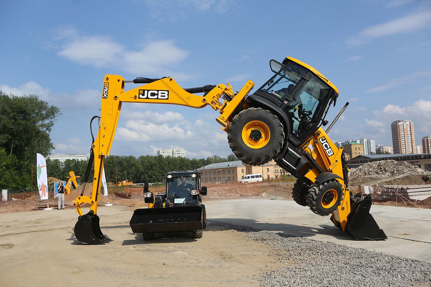 В первом полугодии экспорт бульдозеров, экскаваторов, дорожных машин снизился на 3,9%