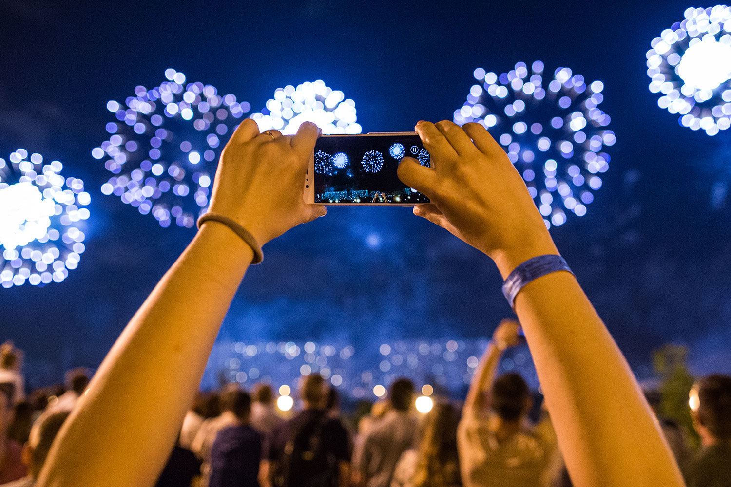 Трафик мобильного интернета в России за год вырос на 90%