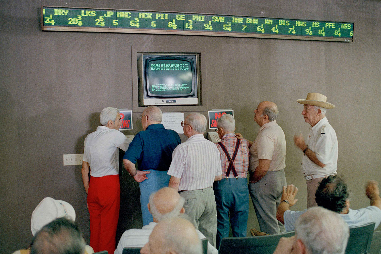 Но тогда акции торговались в одном месте, и «мы могли видеть, что происходит», а сегодня торговых площадок много, информация о котировках разнообразна (а с некоторых частных площадок не распространяется вовсе), и это таит опасность для рынка в случае кризисных событий, опасается Бирини