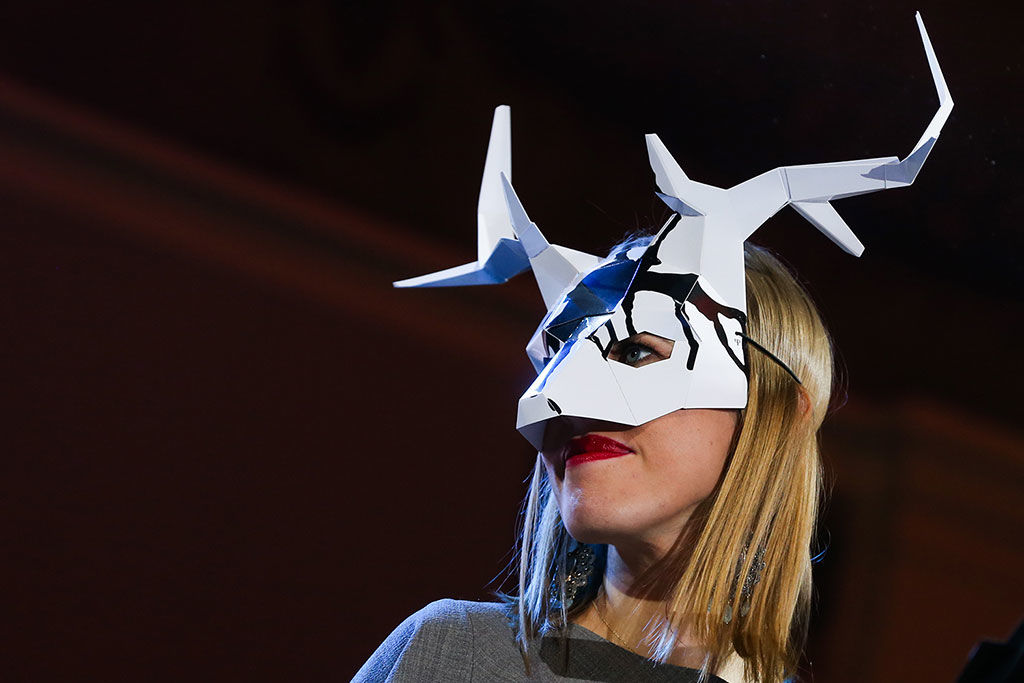 Респондентам не нравится, как Собчак себя ведет и что она матерится (10%), 8% раздражает ее навязчивость и склонность «всюду лезть», 7% выбрали вариант «всем не нравится»