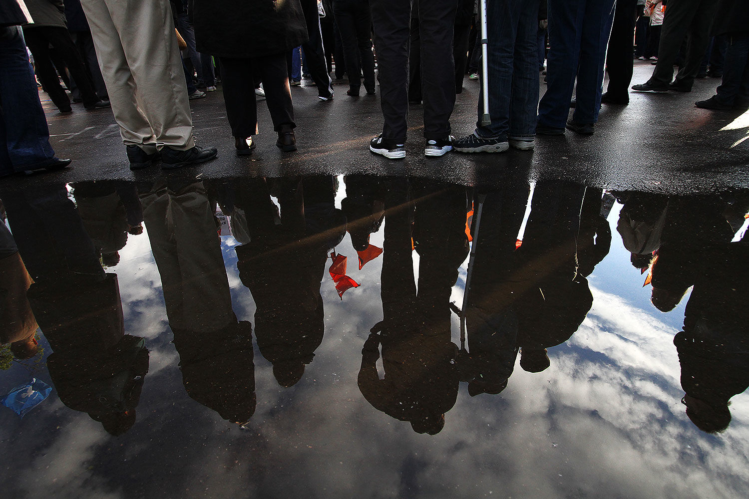 Суд приравнял встречи депутатов с населением к митингам