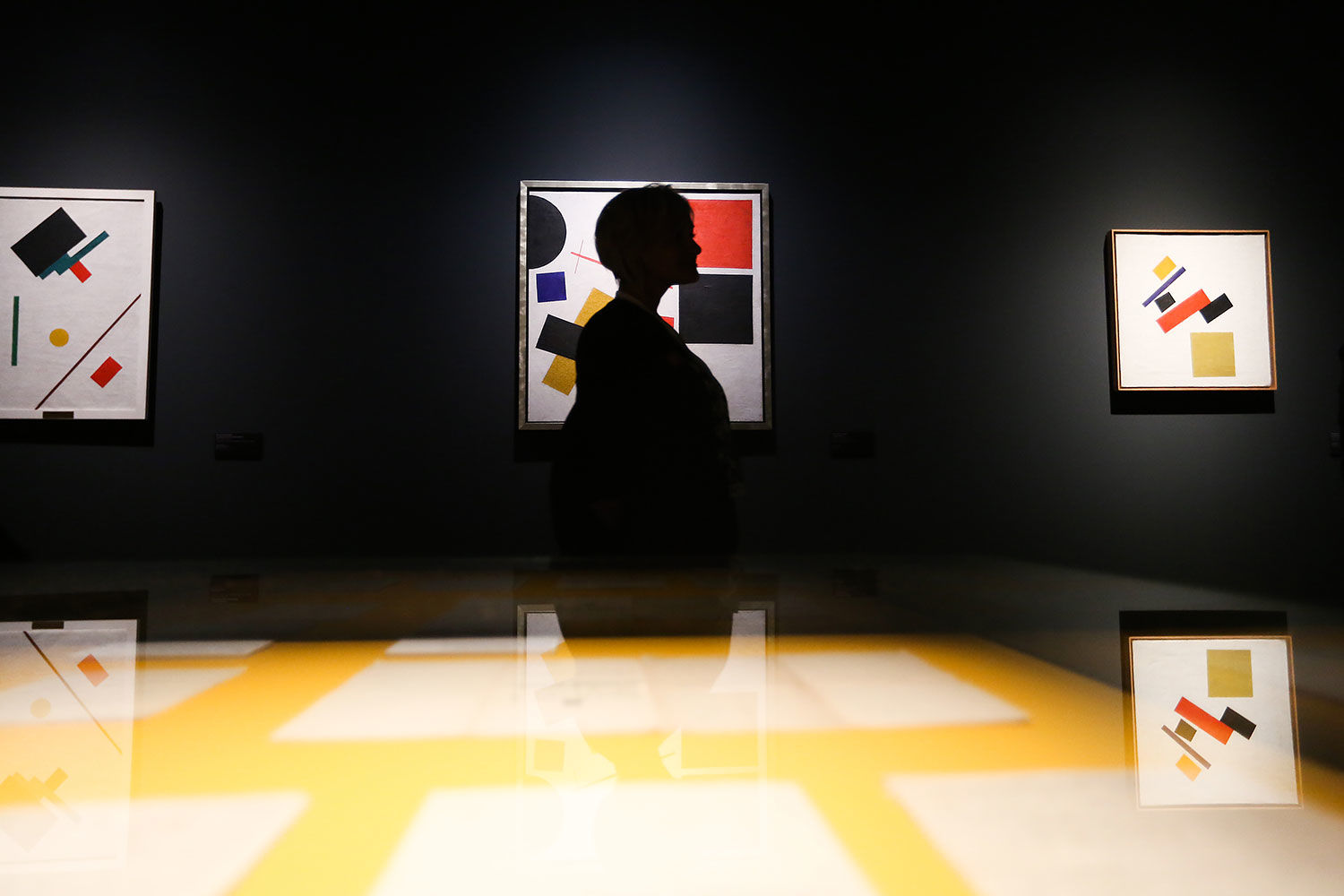 На выставке представлены произведения художника из региональных и частных собраний