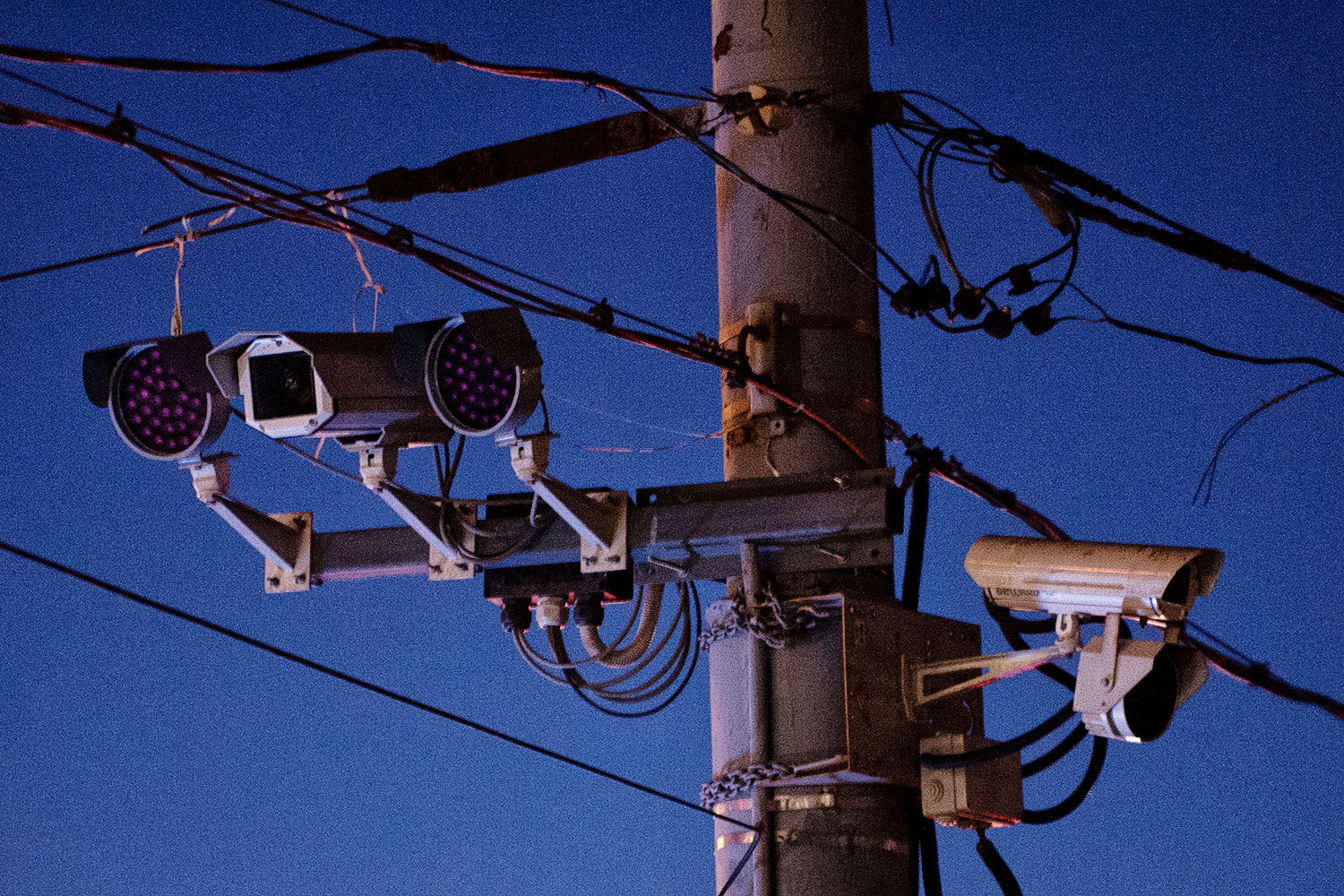 Альтернативные каналы информирования граждан о штрафах не в состоянии компенсировать уведомление повесткой, считает суд