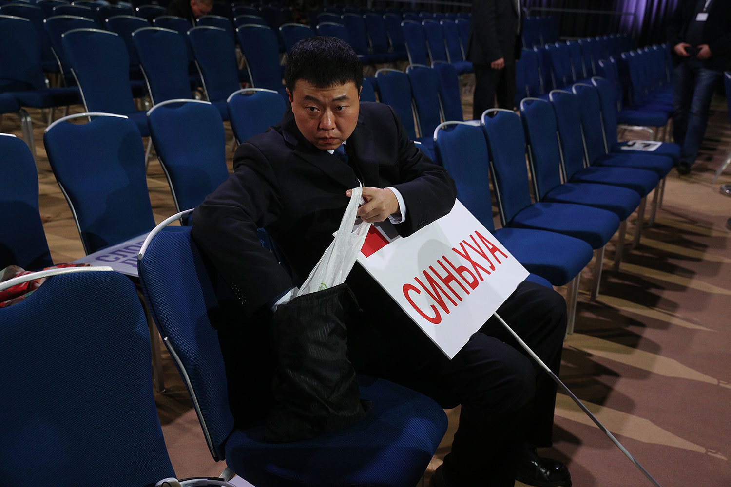 Журналист на пресс-конференции