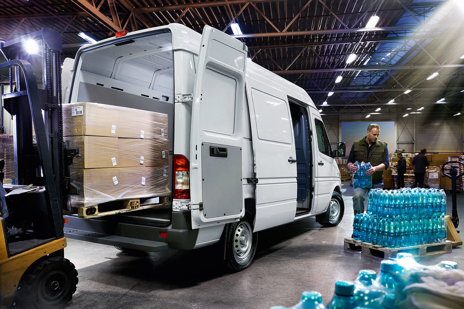 При необходимости дилерами будет проведена замена подшипников ступицы на передних поворотных кулаках, работы будут бесплатными для владельцев LCV