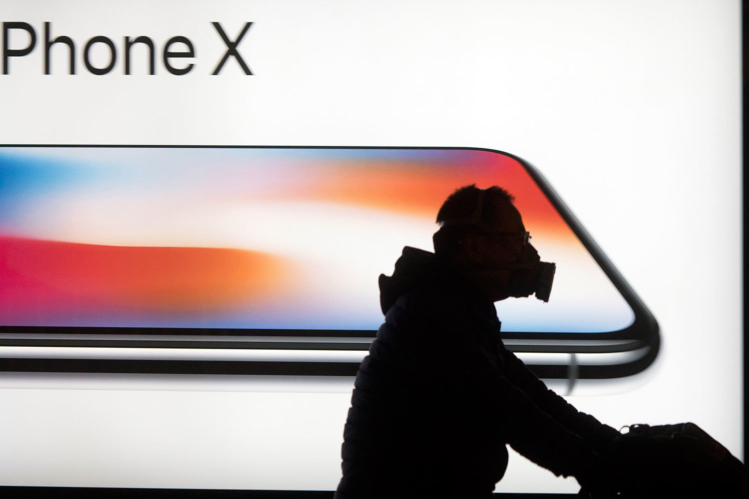 Продажи iPhone снизились меньше, чем аппаратов Samsung