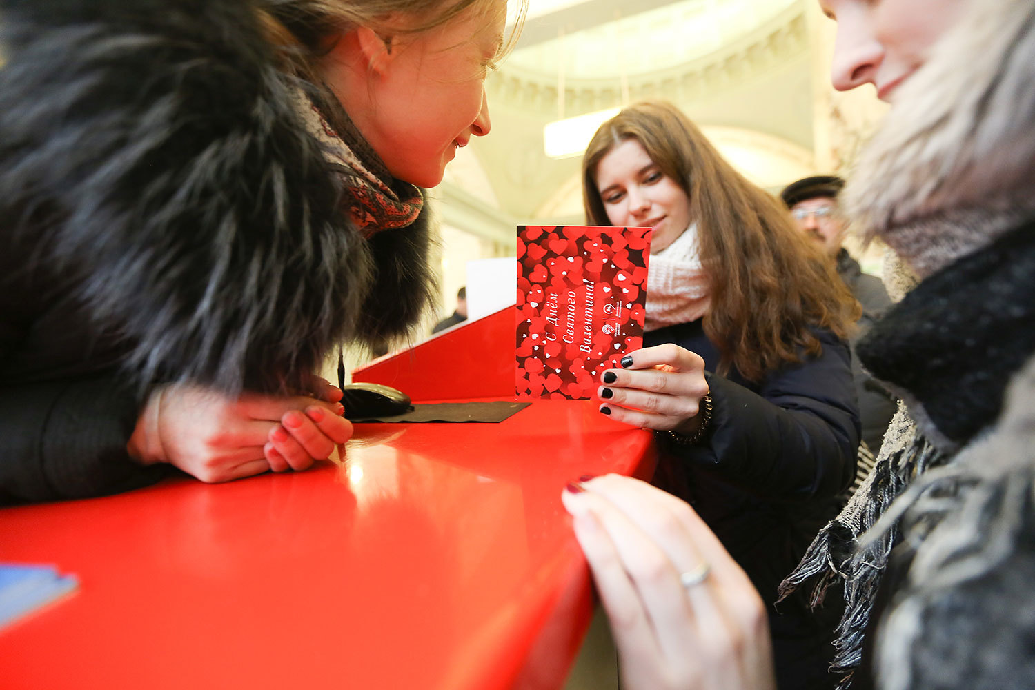 Московский метрополитен и «Почта России» накануне Дня всех влюбленных запустили сервис по доставке и отправке «валентинок»