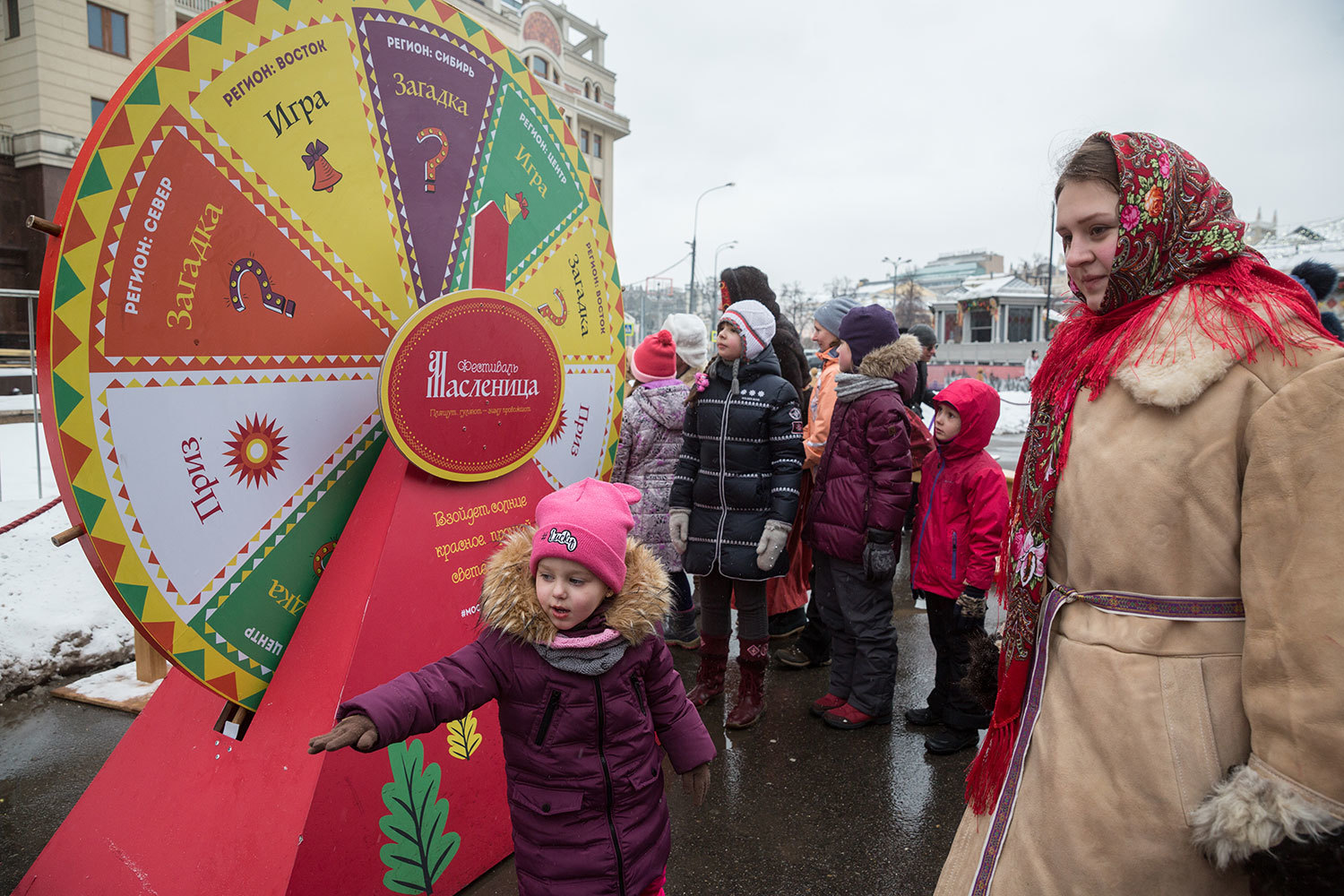 Павильоны «Московской Масленицы» на площади Революции