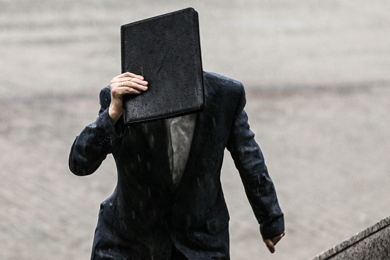 Компаниям приходится защищаться от мошенников