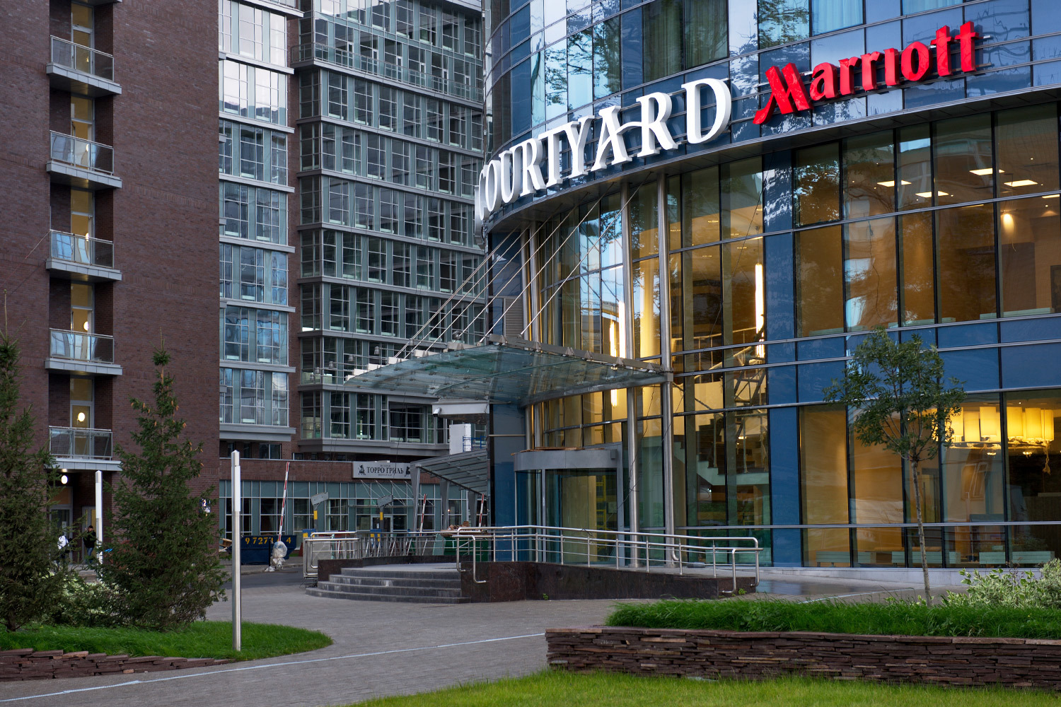 Рыночную стоимость Marriott Courtyard владелец оценивает в 1,7–1,9 млрд руб.