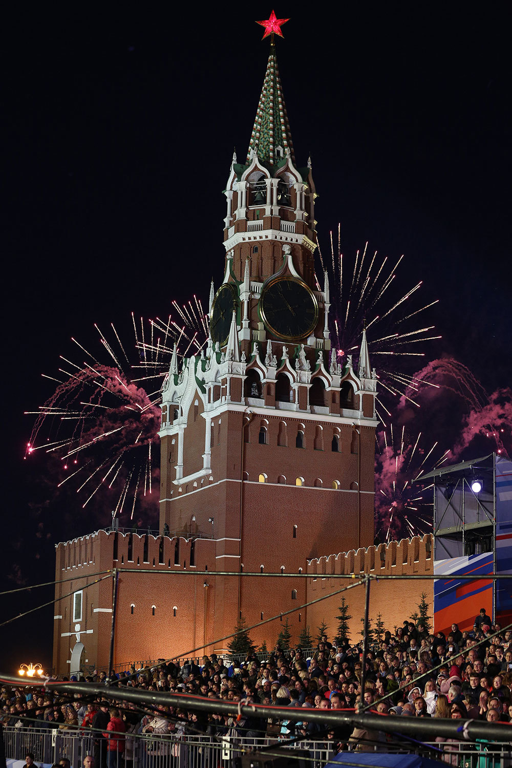 Концерт звезд мировой оперной сцены, посвященный чемпионату мира по футболу