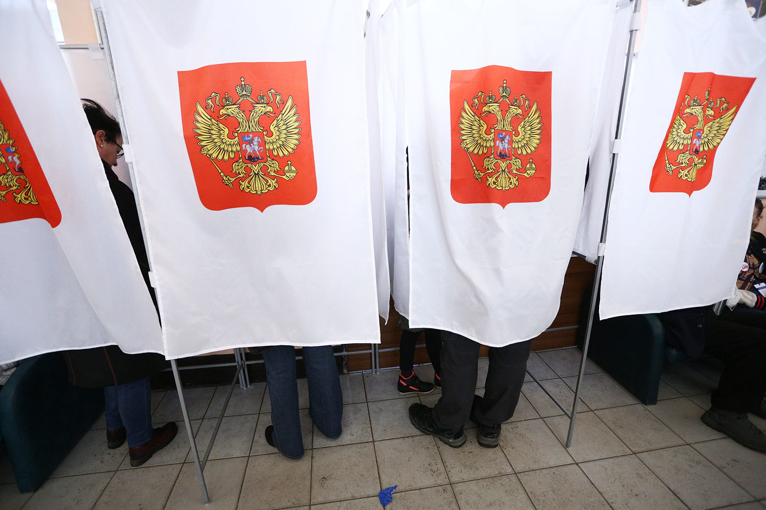 Довыборы депутатов вряд ли будут сопровождаться серьезной интригой, говорит политолог Александр Пожалов