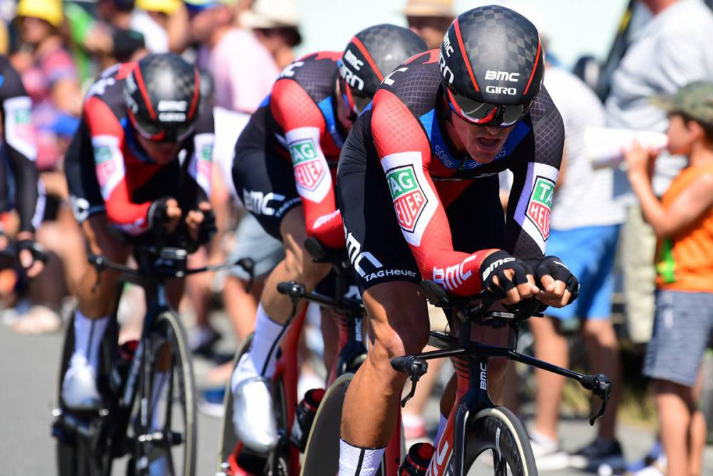 Командную гонку на Tour de France 2018 выиграла американская BMC Racing Team, выступающая на швейцарских велосипедах BMC