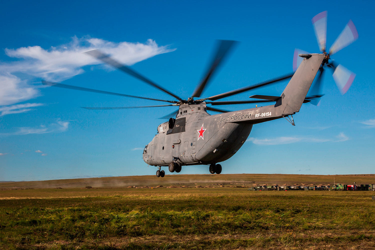 По мнению эксперта Центра анализа стратегий и технологий Константина Макиенко, такой беспрецедентный характер военного сотрудничества не означает формального военного союза между двумя странами