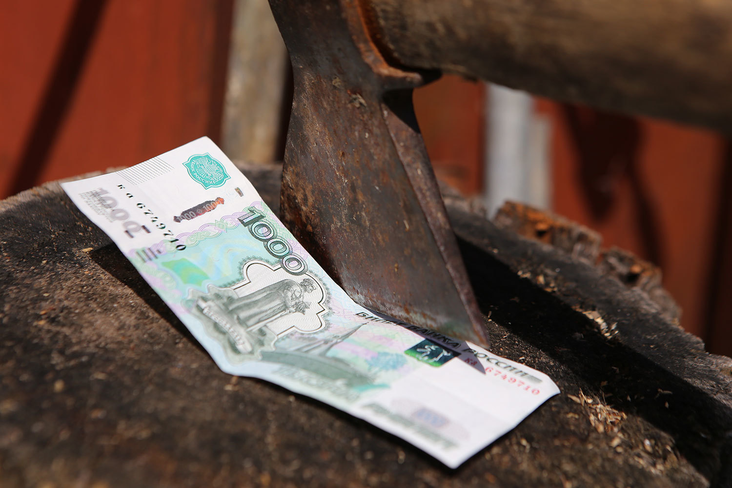 Динамика импорта напоминает середину 2012 г., указывает Тремасов, тогда в российской экономике началась инвестиционная пауза