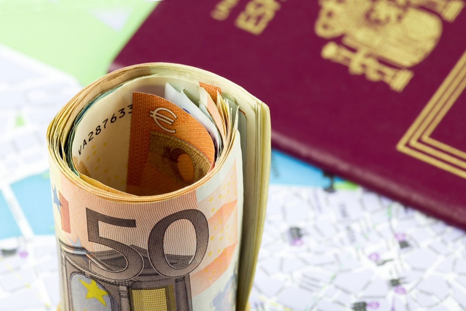 Сейчас гражданство с помощью программы «золотых виз» продают четыре страны, а еще 12 торгуют видом на жительство