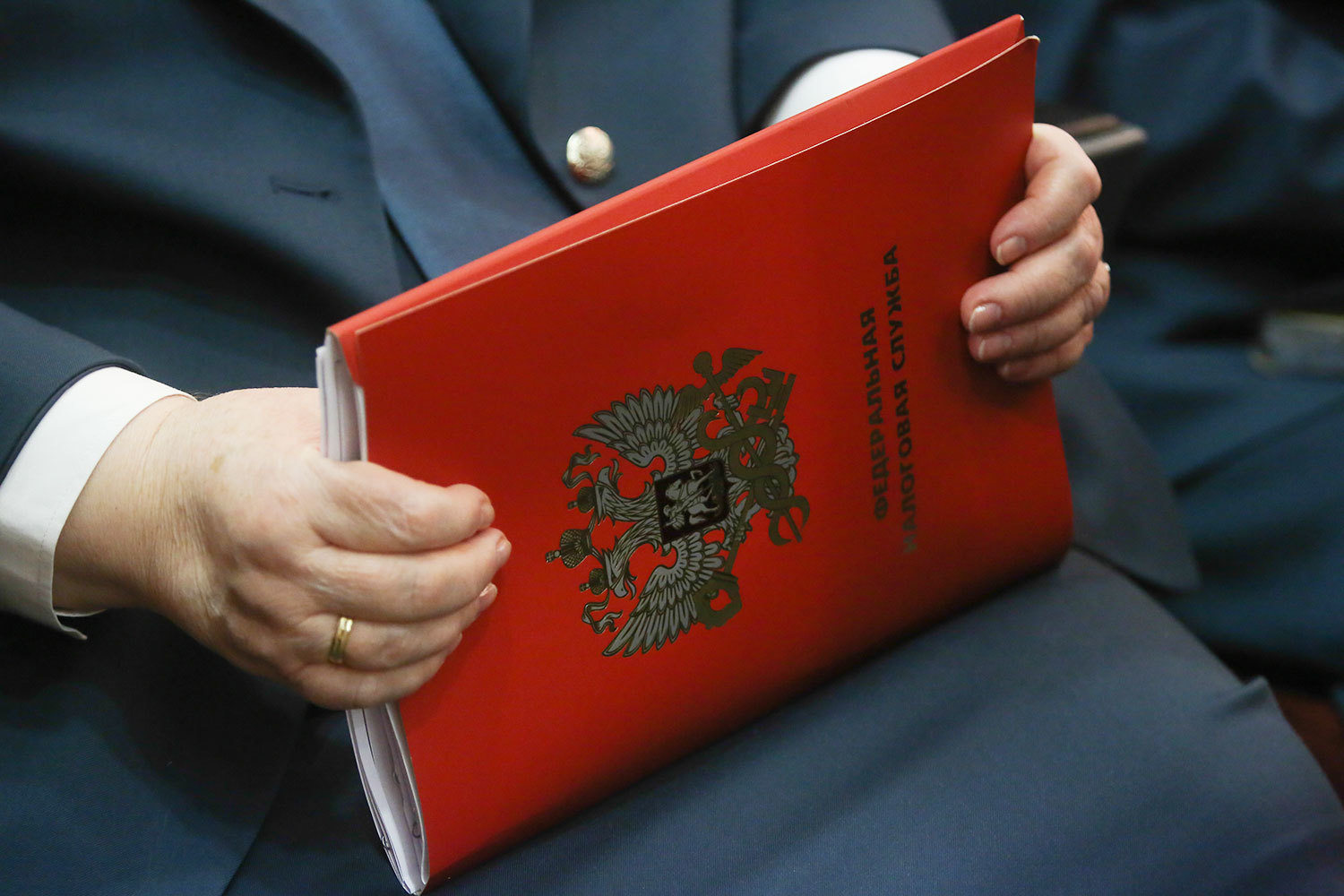 Налоговики опередили конституционных судей в защите прав человека