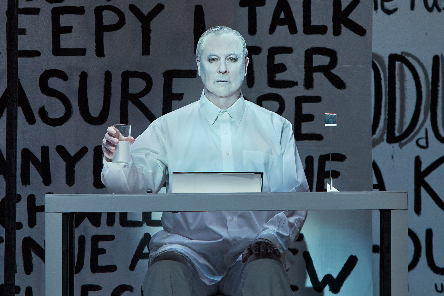 «Лекция о ничто» Роберта Уилсона