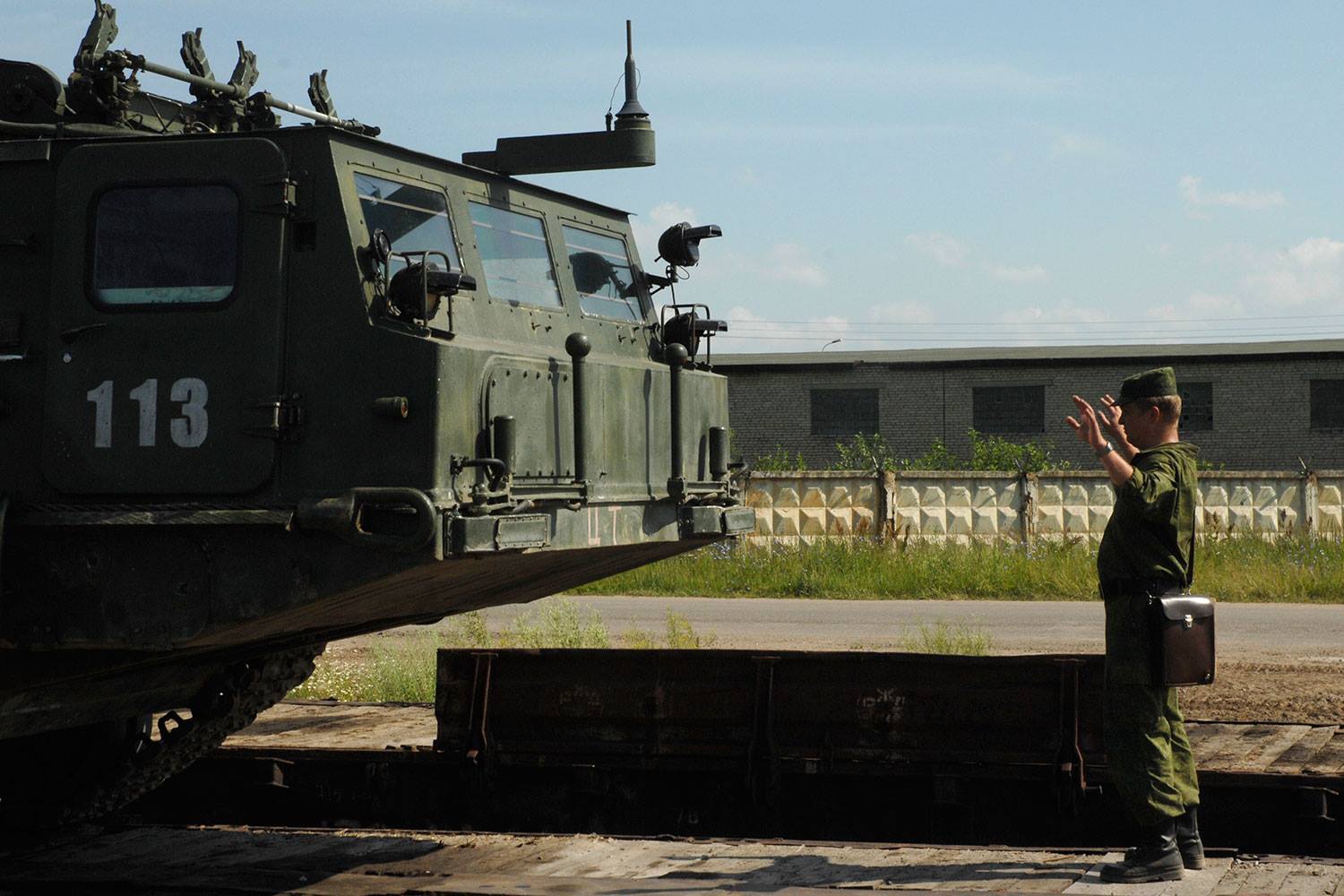 Контракт на поставку в Сирию четырех дивизионов С-300 был заключен Россией еще в 2006 г., но затем отменен