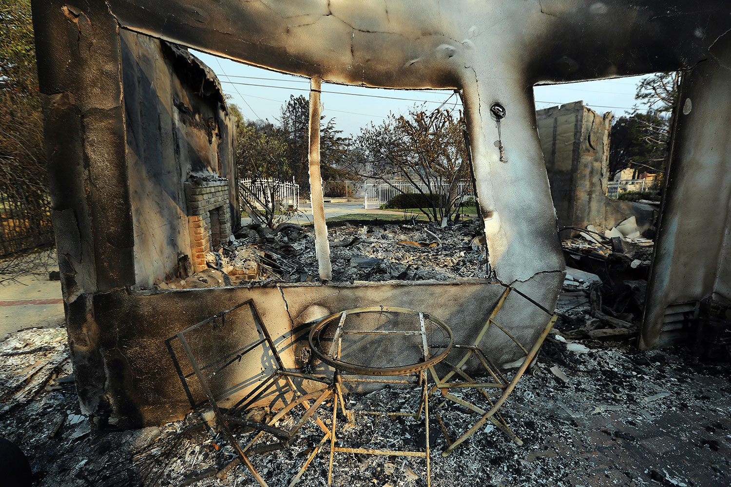 Reed Saxon / AP