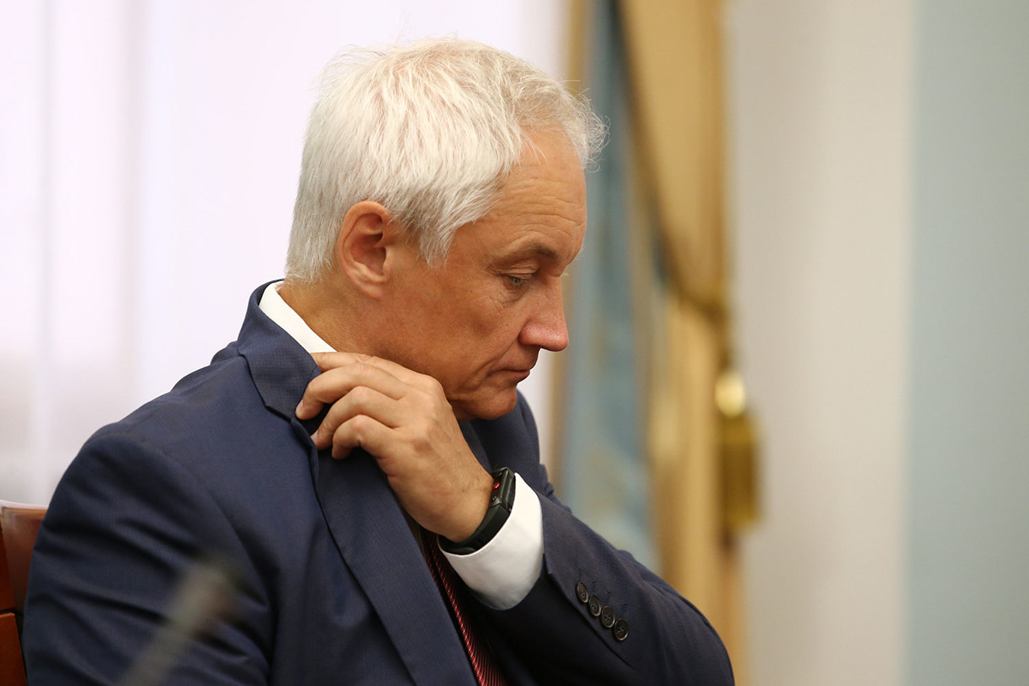 Помощник президента Андрей Белоусов не отказался от мнения, что у отдельных компаний накопились сверхдоходы