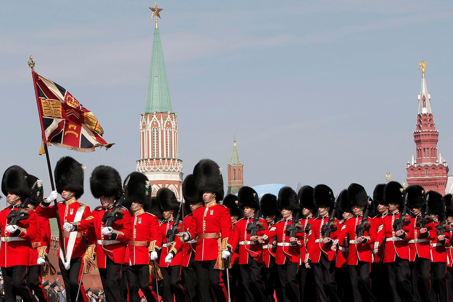 По мнению Картера, оружие в этой новой войне больше не будет связано с «чем-то, из чего можно стрелять»