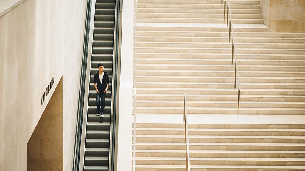 Основателям стартапов приходится обивать пороги госучреждений, чтобы обзавестись полезными связями