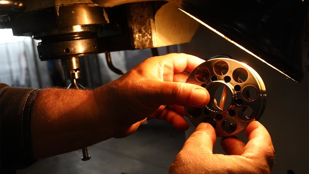 О резком ухудшении роста промышленности уже давно сигнализировал индекс PMI