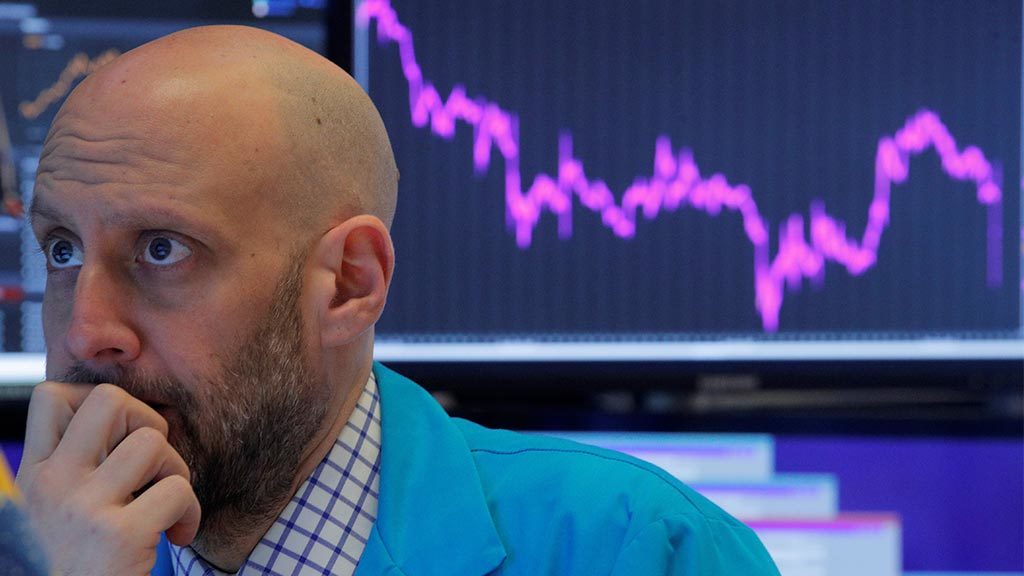Инвесторы опасаются, что распространение коронавируса по всему миру затормозит глобальную экономику